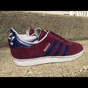 Mens 9m Maroon w/Blue Stripes Adidas Gazelle Shoes